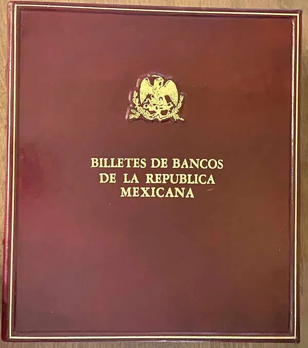 Carpeta en piel para coleccionar billetes