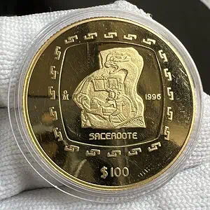 Onza de Oro Precolombina Sacerdote