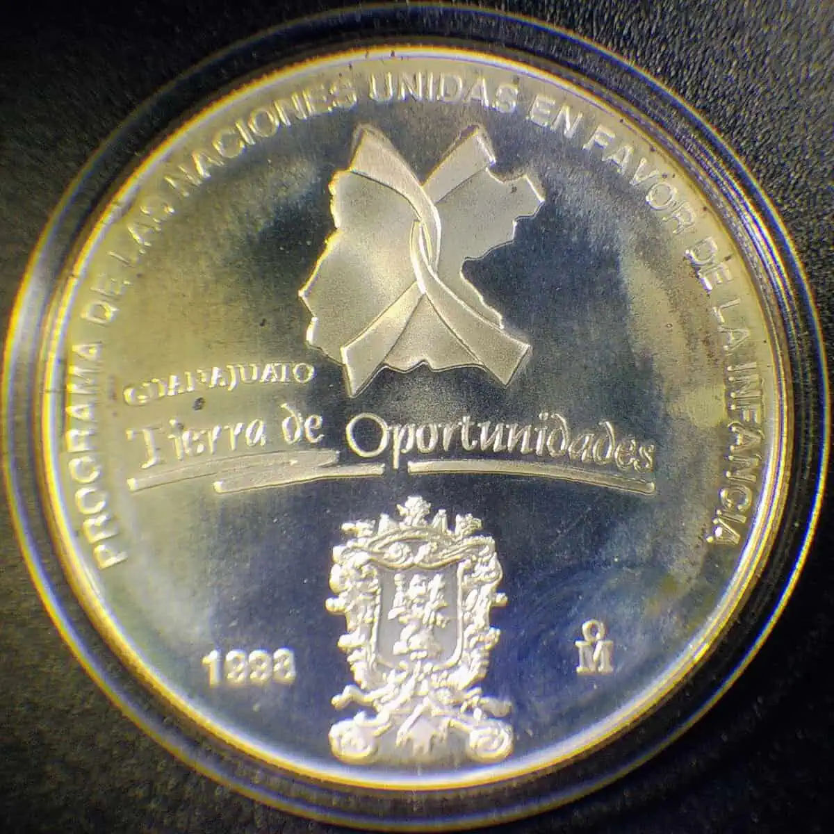 Medalla UNISEF - Image 2